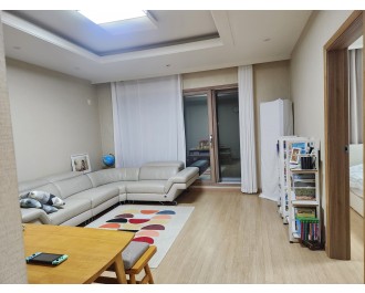 낙원중 인근에 위치한 깔끔한 단독주택 전세(12.5억), 대가족 거주 추천.입주협의