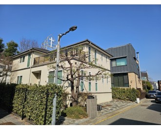 초급매 23억,낙생초인근 초급매물 지하골프연습장,층고 높고. 개방감좋은 단독주택 입주가능